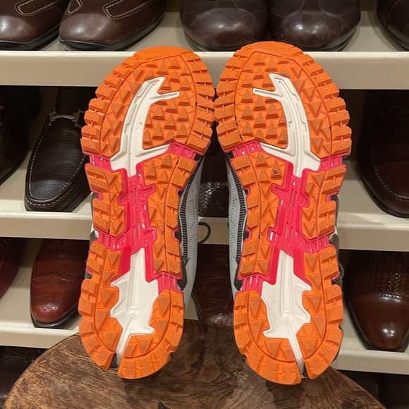 Worn Only Twice ASICS Gel Shoes - Picture 7 of 7